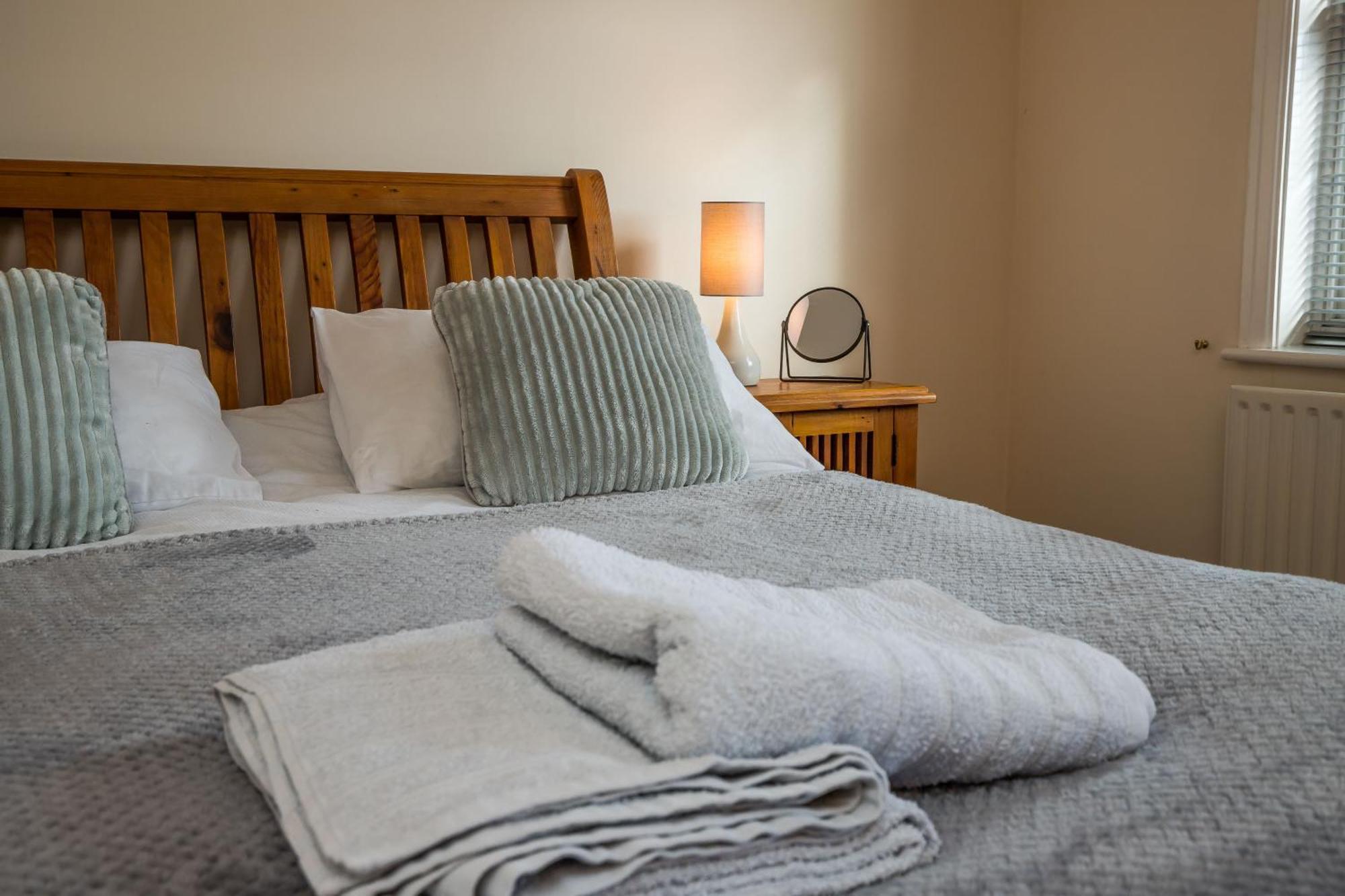 Spacious, 3 Bed House For 6 In Central Chester Hotel Kültér fotó