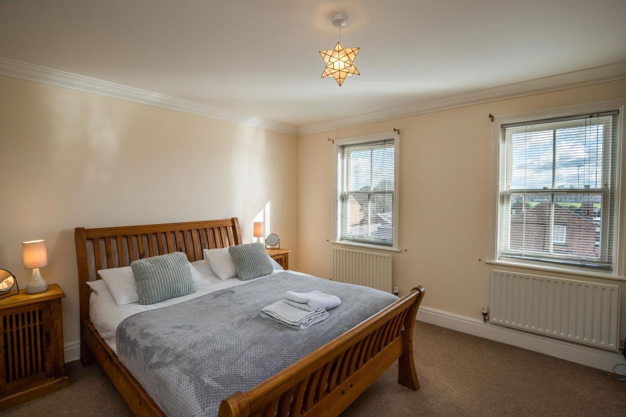 Spacious, 3 Bed House For 6 In Central Chester Hotel Kültér fotó