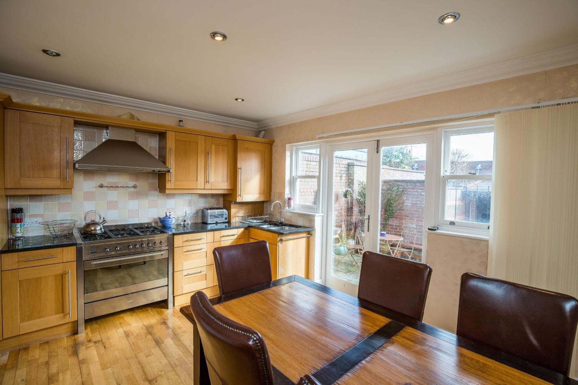 Spacious, 3 Bed House For 6 In Central Chester Hotel Kültér fotó